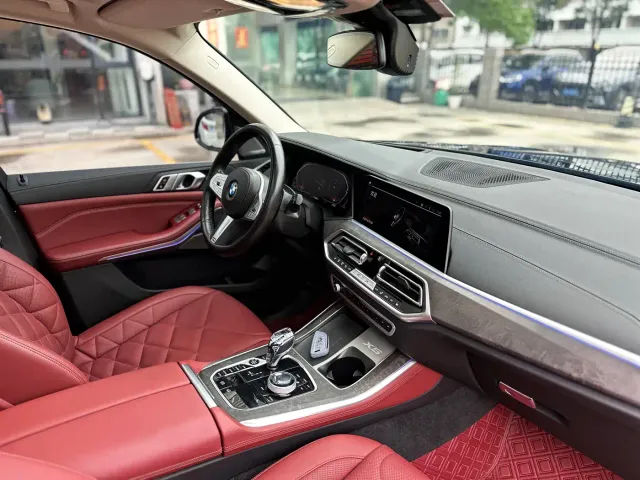 BMW X5 — Фото автомобиля 10