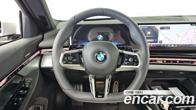 BMW 5 Series G60 — Фото автомобиля 20