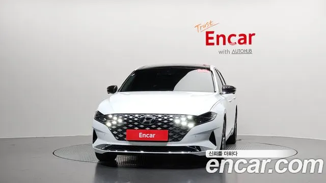 Hyundai Grandeur New — Фото автомобиля 3