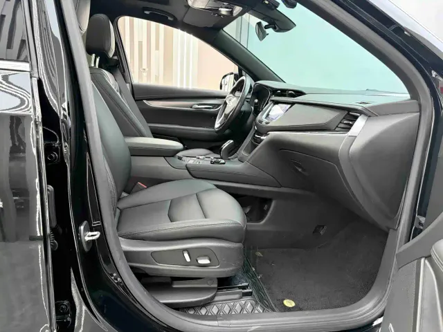 Cadillac XT6 — Фото автомобиля 12