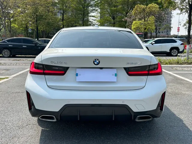 BMW 3 Series — Фото автомобиля 8