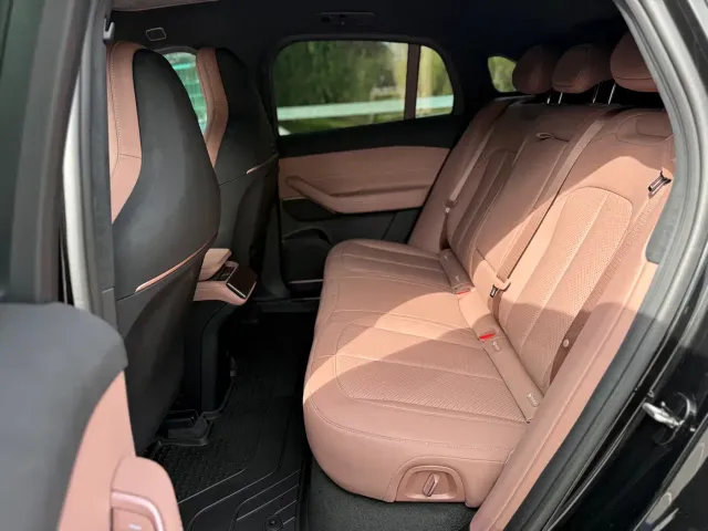Nio EC6 — Фото автомобиля 10
