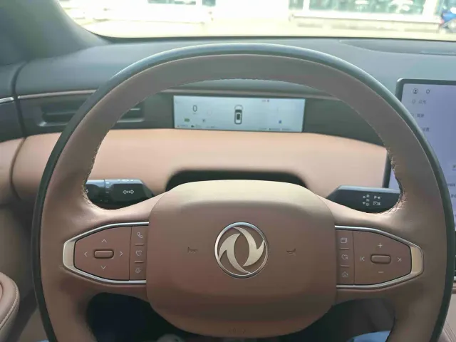 Dongfeng Aeolus L8 — Фото автомобиля 7
