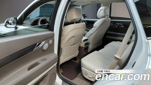 Genesis GV80 — Фото автомобиля 18