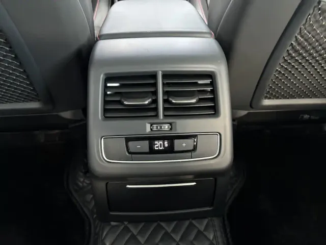 Audi A4L — Фото автомобиля 20