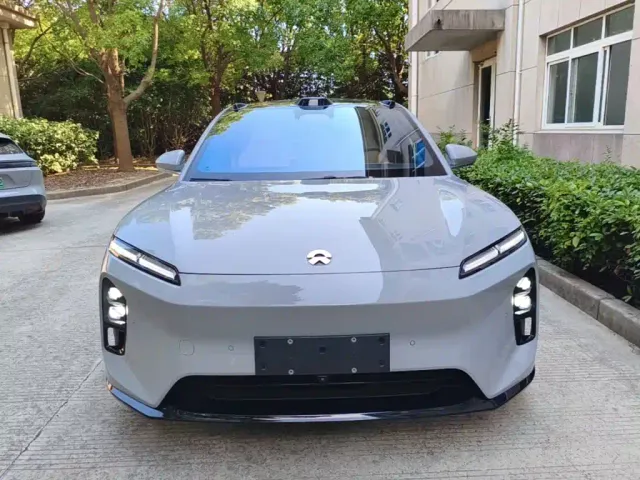 Nio ET5 — Фото автомобиля 2