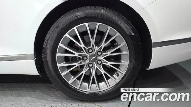 Genesis G80 RG3 — Фото автомобиля 6