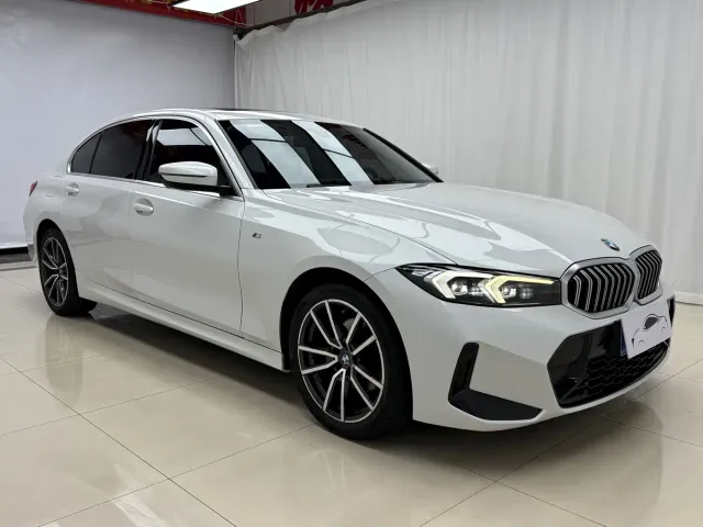 BMW 3 Series — Фото автомобиля 3