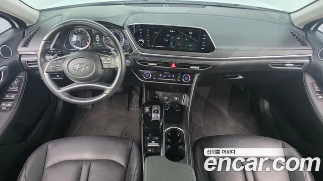 Hyundai Sonata — Фото автомобиля 10