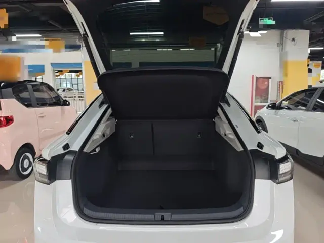 Volkswagen ID.7 Vizzion — Фото автомобиля 18