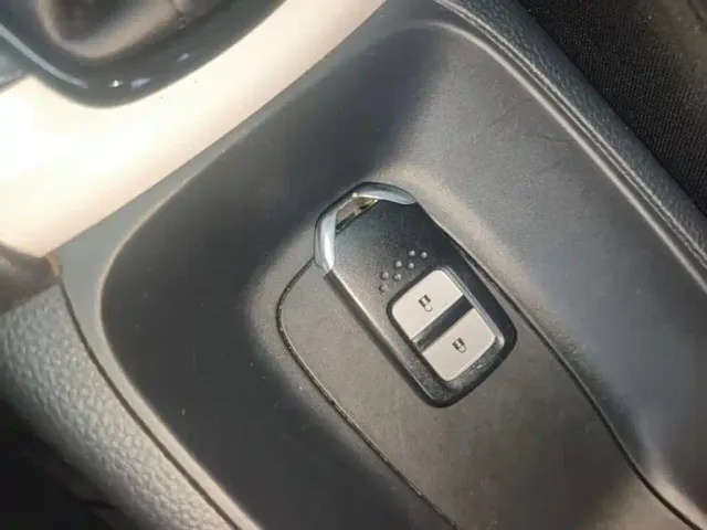 Honda Fit — Фото автомобиля 8
