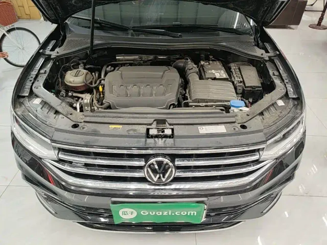 Volkswagen Tiguan L — Фото автомобиля 19