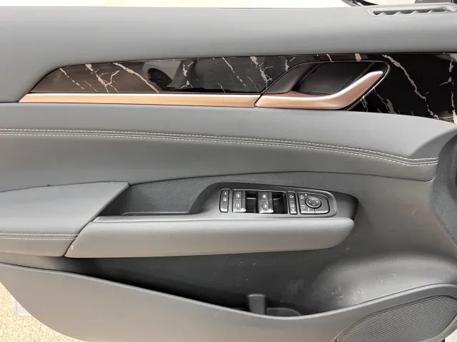 Wuling Starlight — Фото автомобиля 12