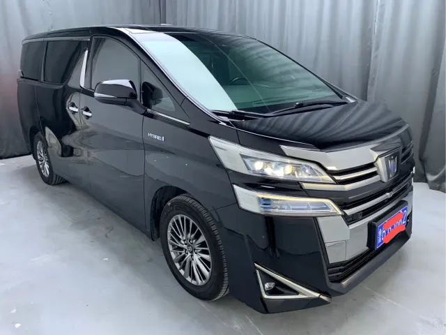 Toyota Vellfire — Фото автомобиля 2