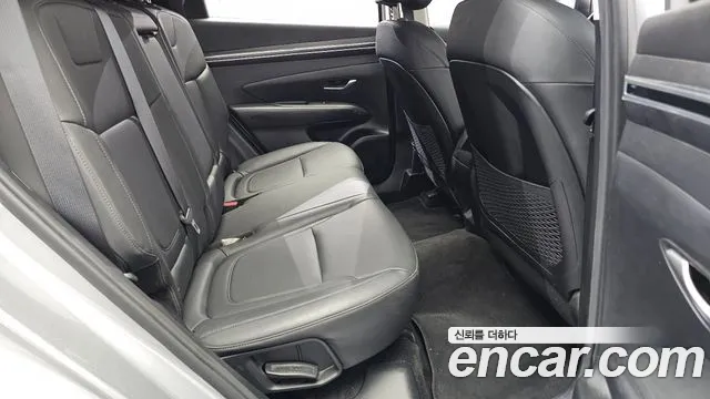 Hyundai Tucson Tucson (NX4) Дизель 2.0 4WD — Фото автомобиля 9