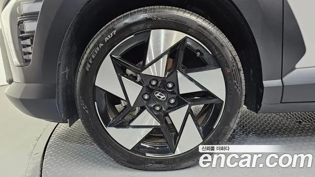 Hyundai Kona SX2 — Фото автомобиля 5