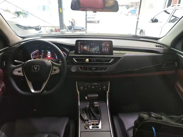 Changan CS75 — Фото автомобиля 9
