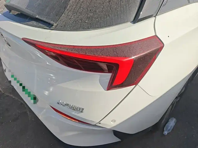 Buick Velite 6 — Фото автомобиля 7