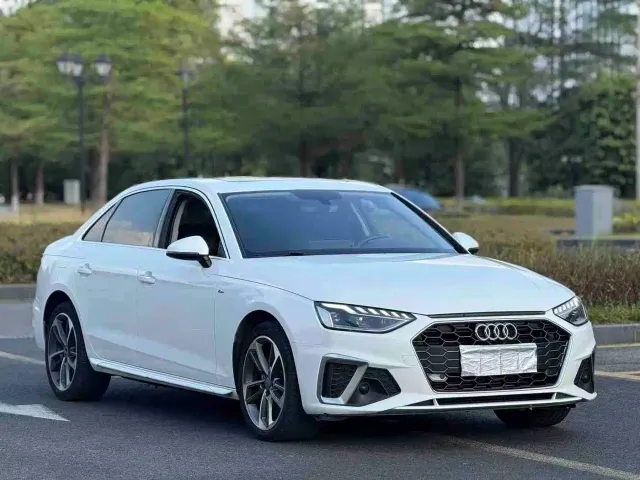 Audi A4L — Фото автомобиля 3