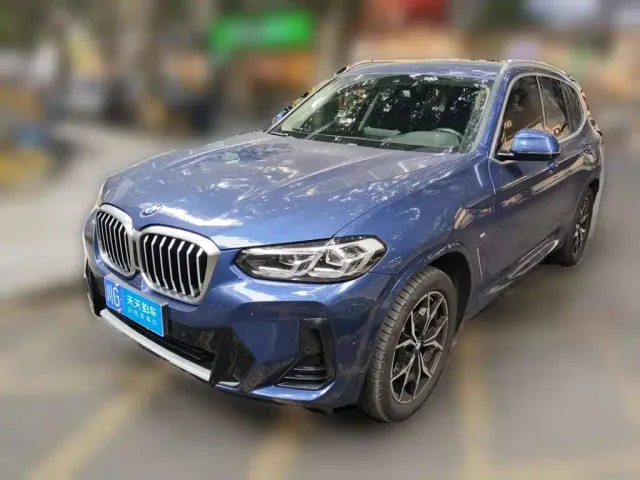 Фотография автомобиля — BMW X3