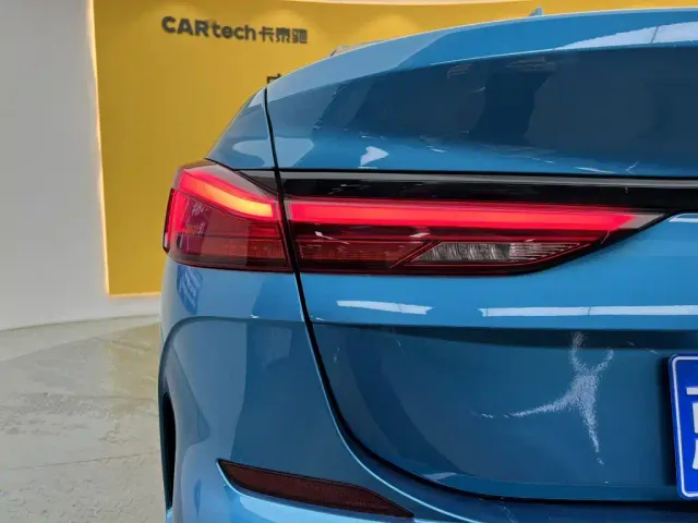 BMW 2 Series — Фото автомобиля 11