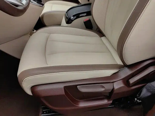 Bestune Besturn M9 — Фото автомобиля 20