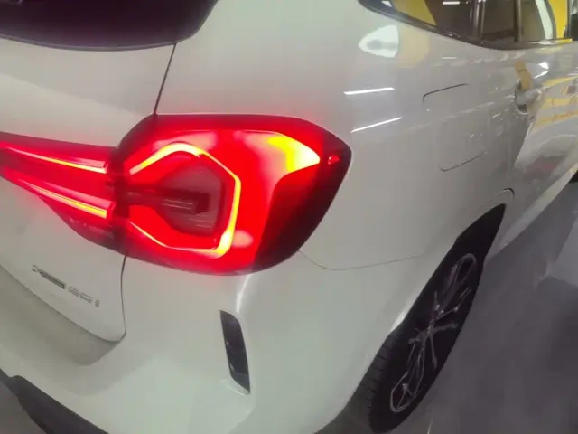 BMW X3 — Фото автомобиля 7