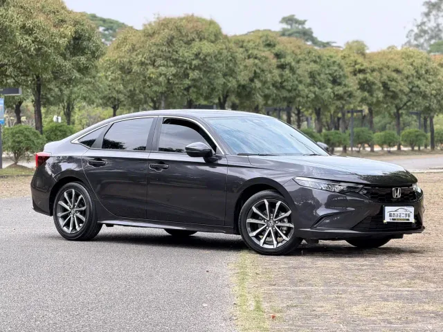 Honda Integra — Фото автомобиля 2