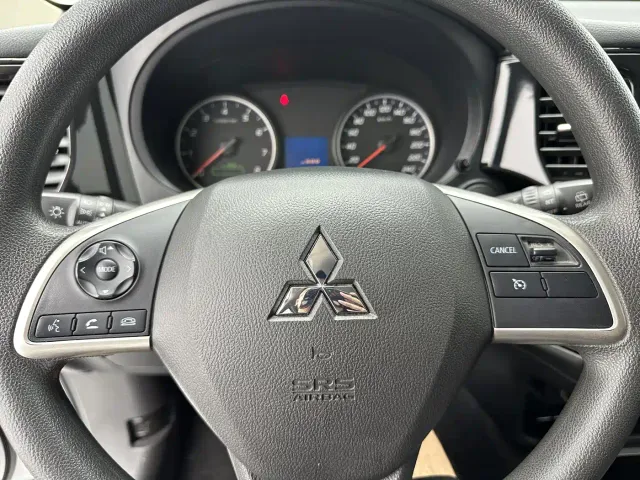 Mitsubishi Outlander — Фото автомобиля 14