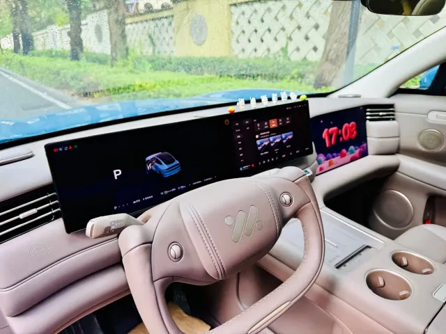 IM Motors LS6 — Фото автомобиля 12