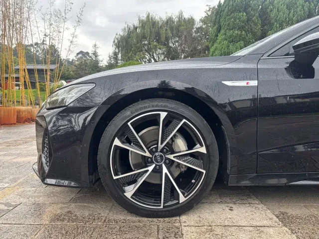 Audi A7L — Фото автомобиля 6