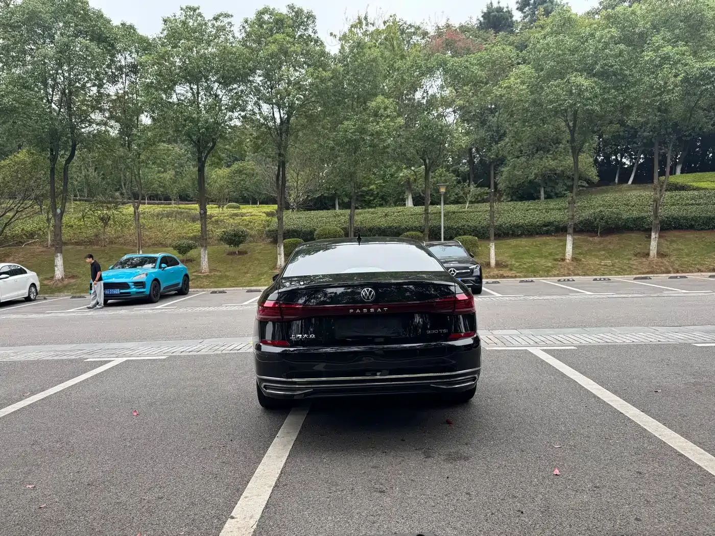 Volkswagen Passat 2022 330TSI Starlight Luxury Edition — Фото автомобиля 9
