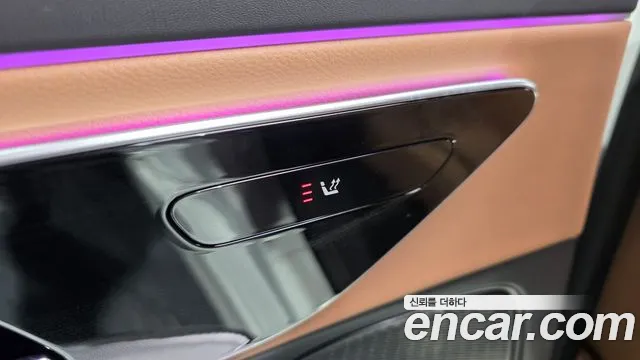 Mercedes-Benz E-Class — Фото автомобиля 30