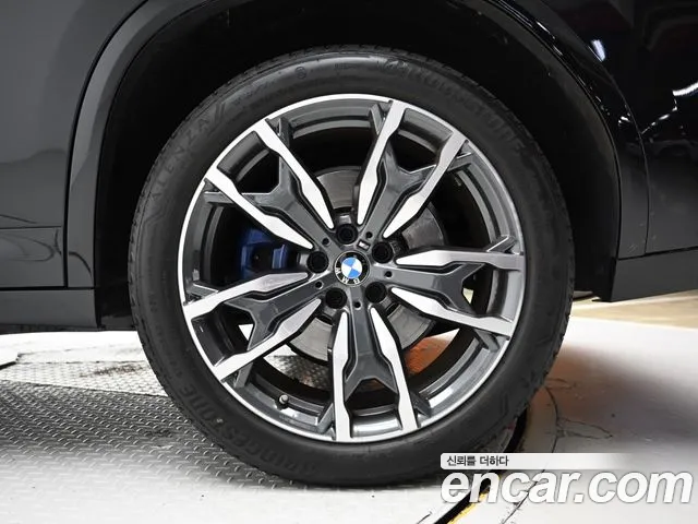 BMW X4 — Фото автомобиля 3