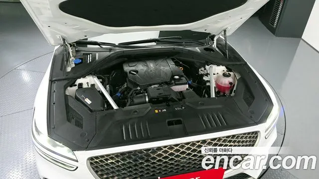 Genesis GV70 2.5T Бензин 2WD — Фото автомобиля 6