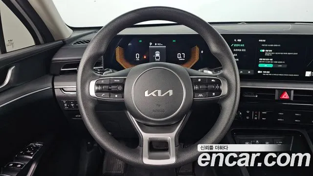 Kia K5 Новый K5 3 поколение 2.0 LPi(Для проката) — Фото автомобиля 13