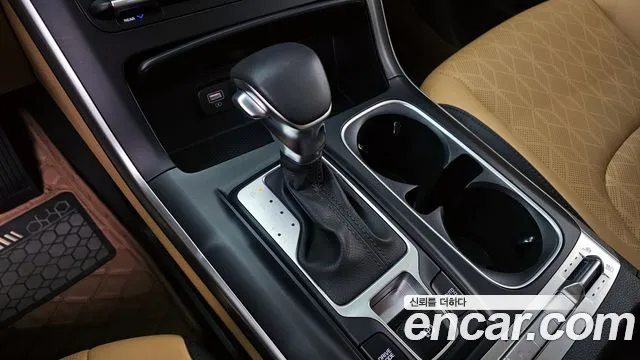 Kia Canival Carnival 4 поколение Бензин 9 мест Prestige — Фото автомобиля 9