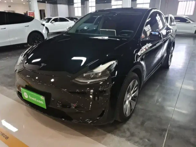 Фотография автомобиля — Tesla Model Y