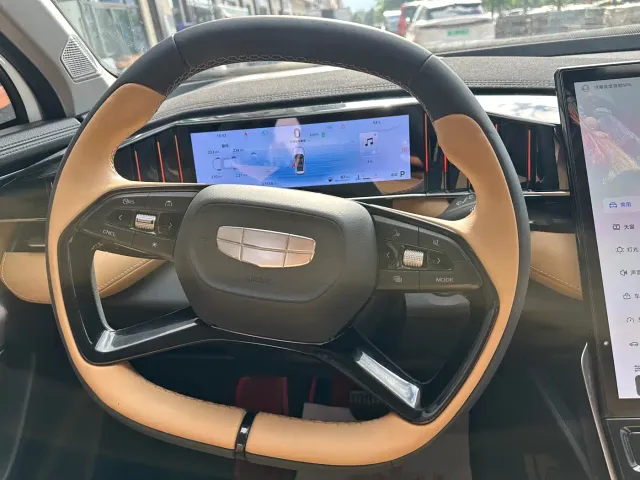 Geely Boyue L — Фото автомобиля 7