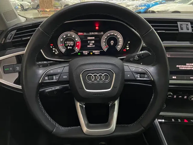 Audi Q3 — Фото автомобиля 21