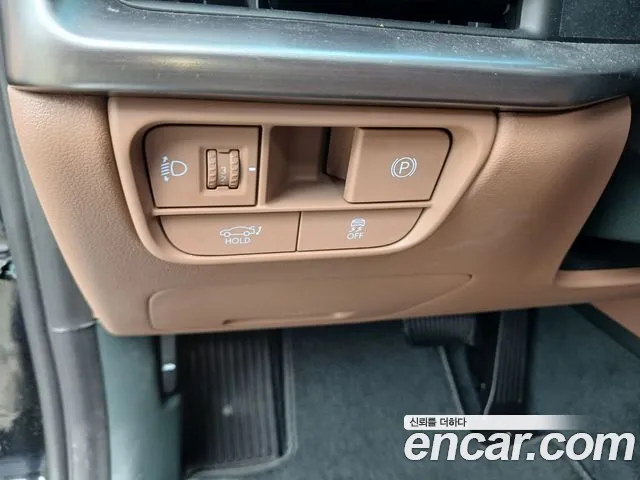 Hyundai Grandeur GN7 — Фото автомобиля 6