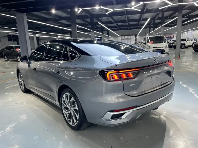Ford Mondeo — Фото автомобиля 19