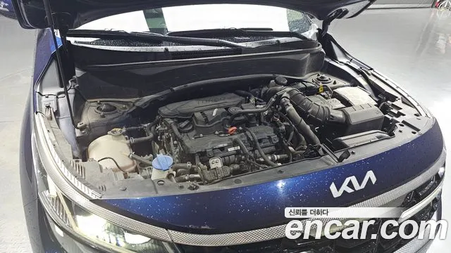 Kia Seltos Новый Seltos Бензин 1.6 турбо 2WD — Фото автомобиля 2