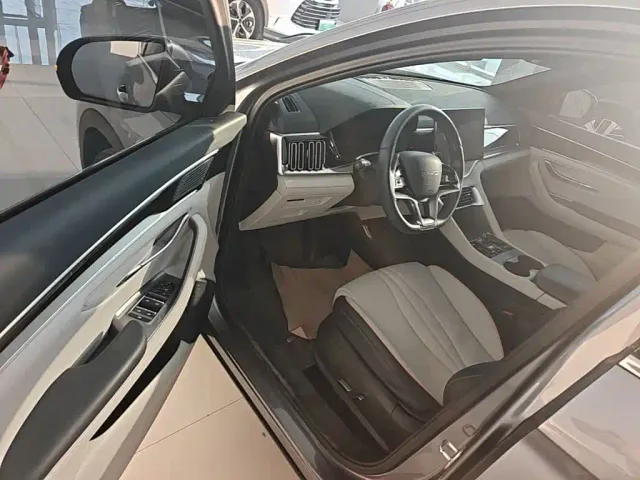 BYD Song PLUS — Фото автомобиля 15
