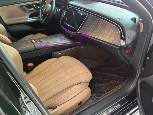 Mercedes-Benz E-Class — Фото автомобиля 11