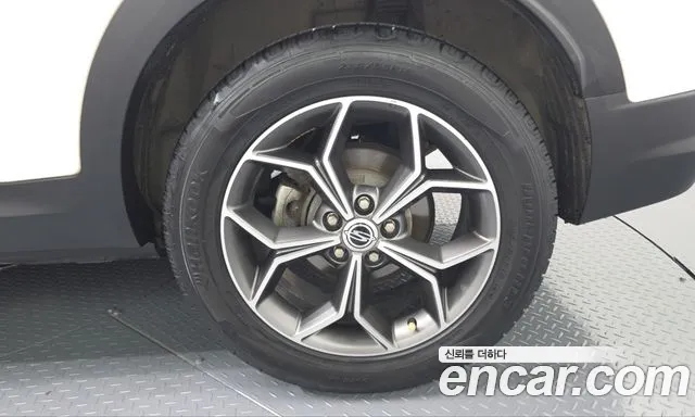 KGM Korando Beautiful — Фото автомобиля 6