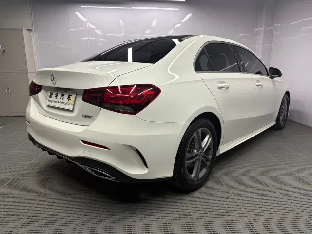 Mercedes-Benz A-Class — Фото автомобиля 18