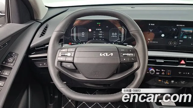 Kia Niro Generation 2 — Фото автомобиля 13