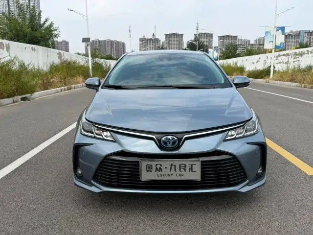Toyota Corolla — Фото автомобиля 2