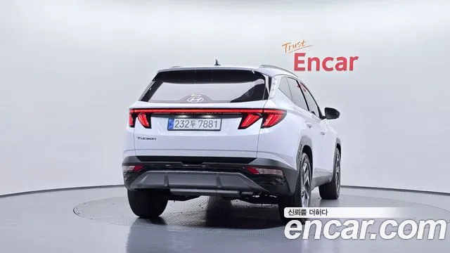 Hyundai Tucson Tucson (NX4) Бензин 1.6 турбо 2WD — Фото автомобиля 4